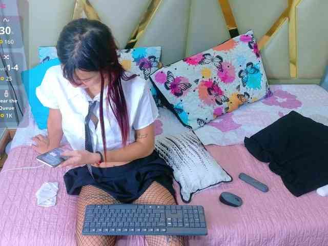 SweetSinnerr webcam