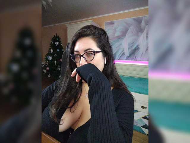 AlicaMiller's BongaCams show and profile