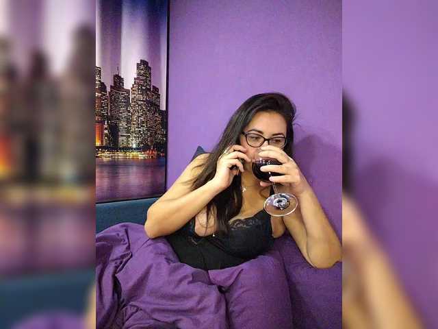 AlicaMiller's BongaCams show and profile