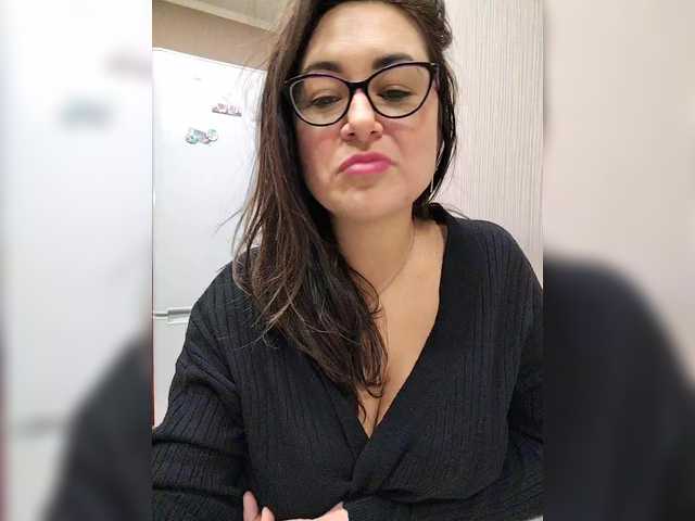 AlicaMiller's BongaCams show and profile