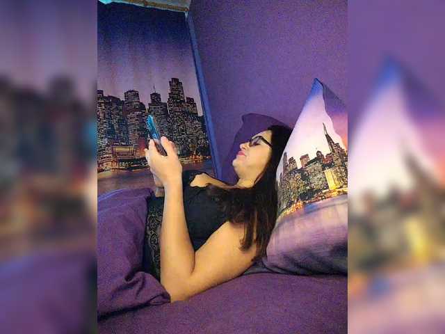 AlicaMiller's BongaCams show and profile