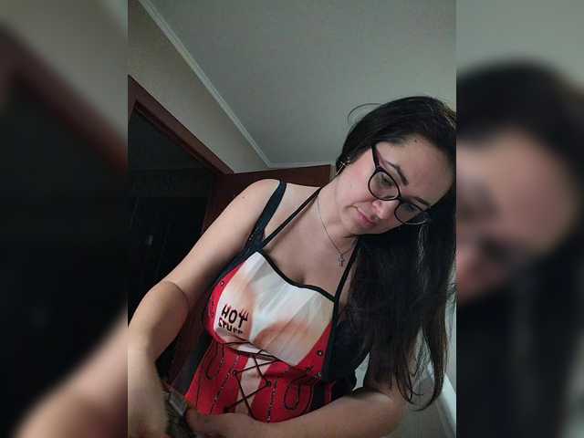 AlicaMiller's BongaCams show and profile