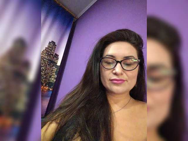 AlicaMiller's BongaCams show and profile