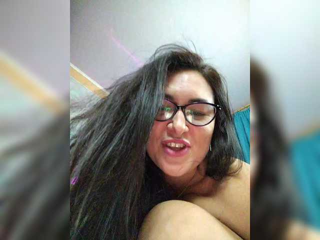 AlicaMiller's BongaCams show and profile