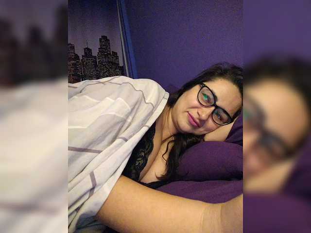 AlicaMiller's BongaCams show and profile