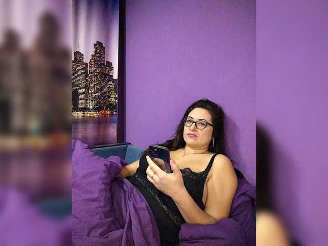 AlicaMiller's BongaCams show and profile