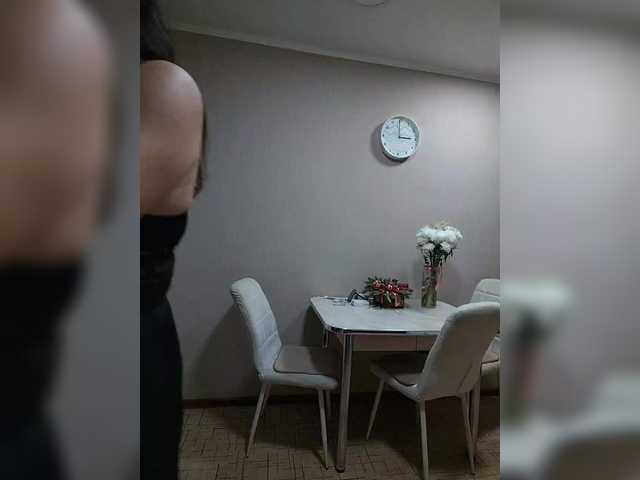 AlicaMiller's BongaCams show and profile