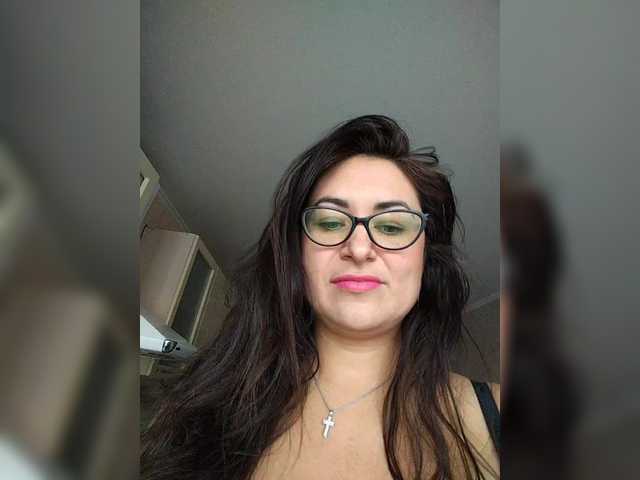 AlicaMiller's BongaCams show and profile