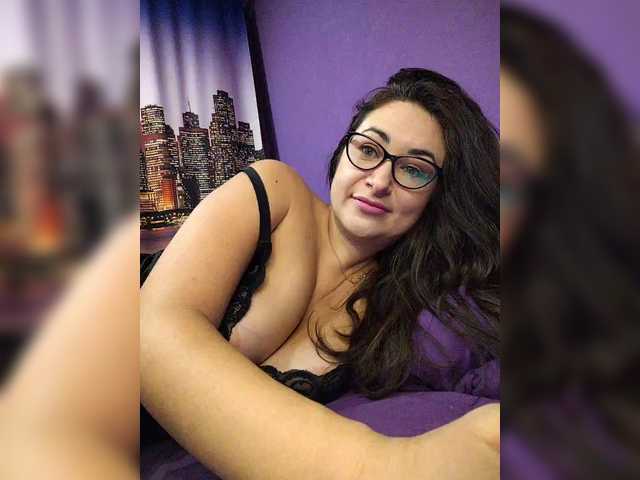 AlicaMiller's BongaCams show and profile