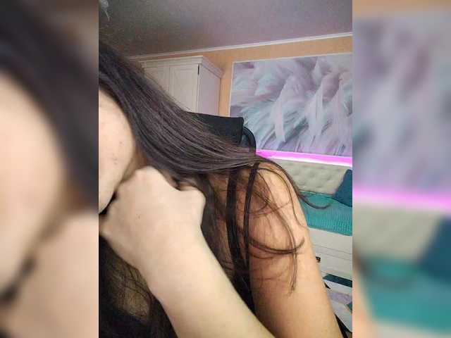 AlicaMiller's BongaCams show and profile