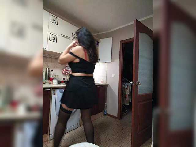 AlicaMiller's BongaCams show and profile