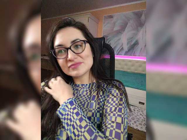 AlicaMiller's BongaCams show and profile