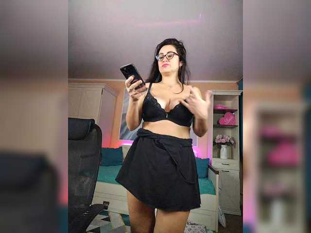 AlicaMiller's BongaCams show and profile