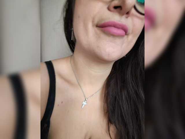 AlicaMiller's BongaCams show and profile