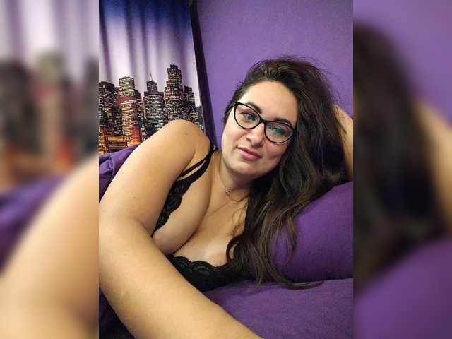 AlicaMiller's BongaCams show and profile