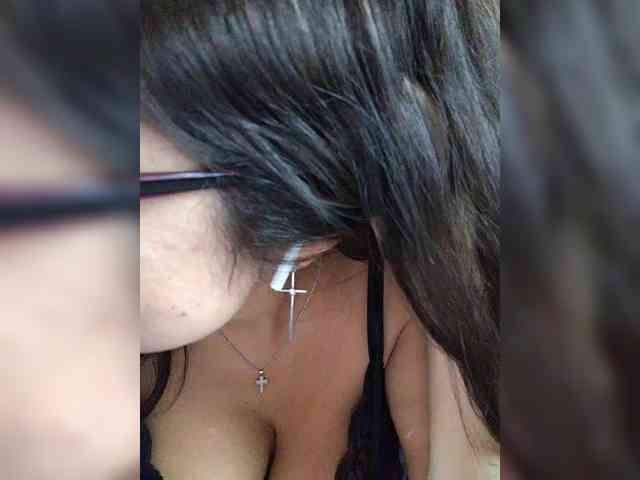 AlicaLovely webcam