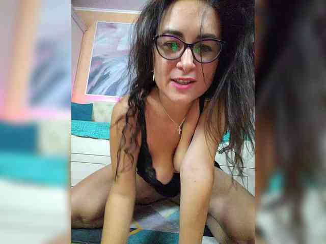 AlicaLovely webcam