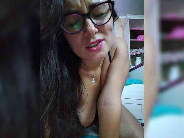 AlicaLovely webcam