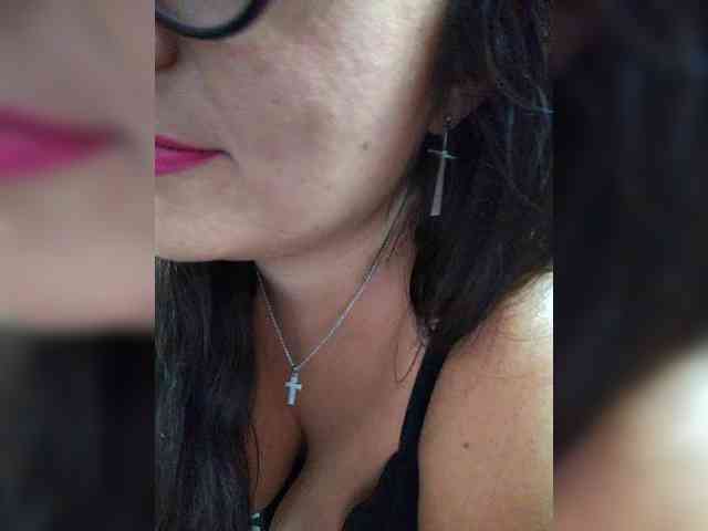 AlicaLovely