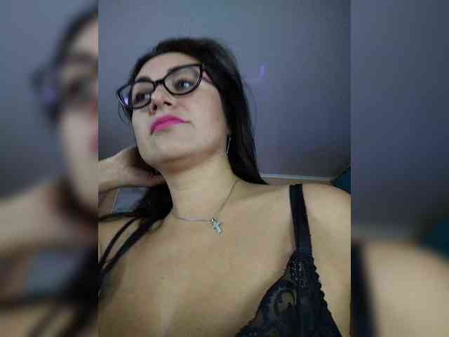 AlicaLovely webcam