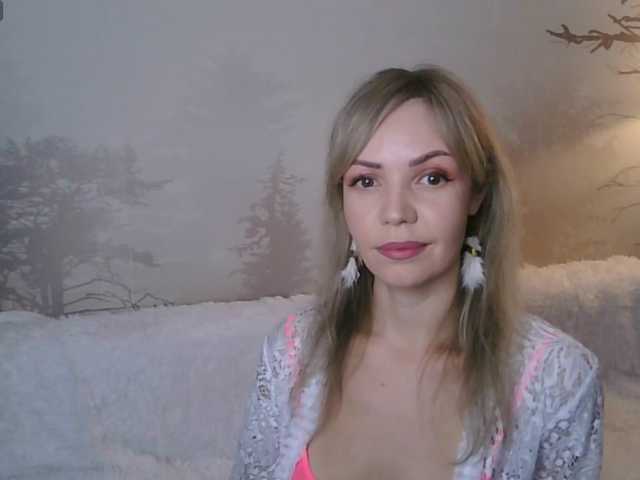 Kissz's BongaCams show and profile