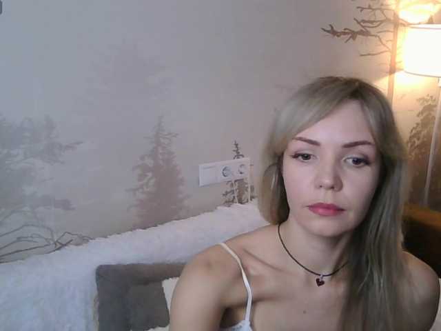 Kissz's BongaCams show and profile