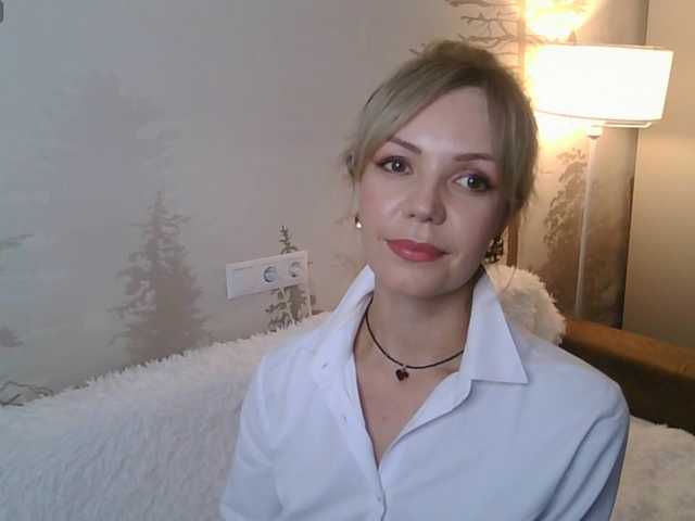 Kissz's BongaCams show and profile