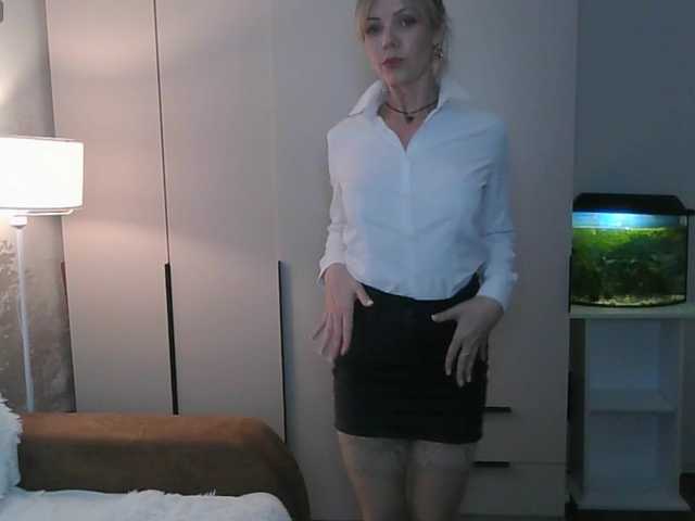 Kissz's BongaCams show and profile