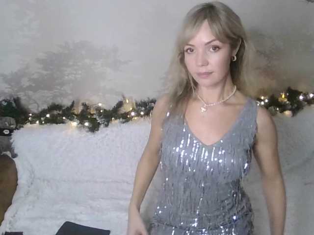 Kissz's BongaCams show and profile