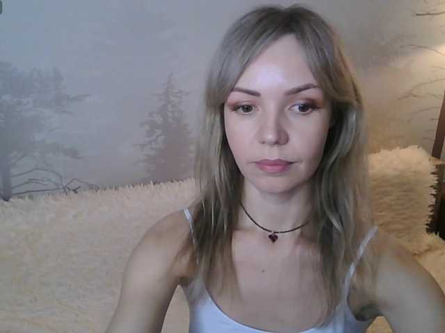 Kissz's BongaCams show and profile