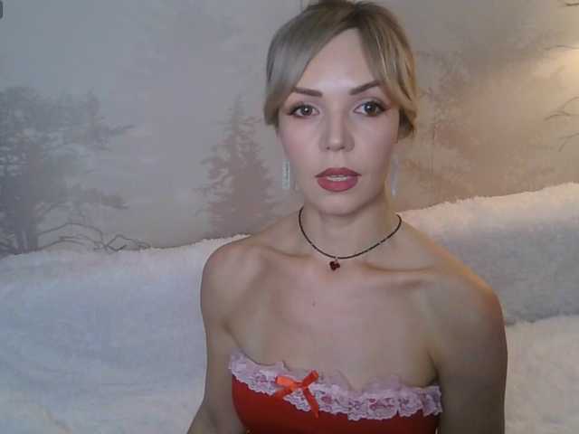 Kissz's BongaCams show and profile