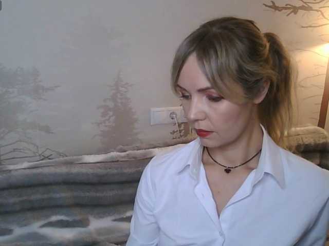 Kissz's BongaCams show and profile
