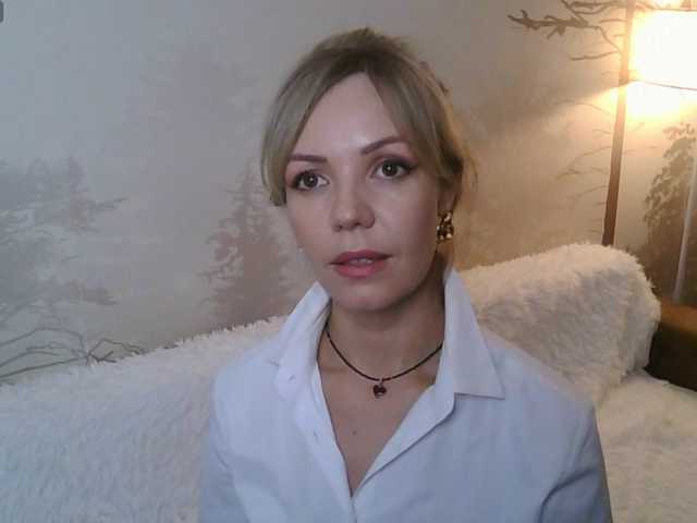 Kissz's BongaCams show and profile