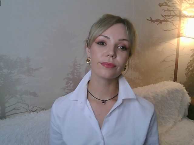 Kissz's BongaCams show and profile