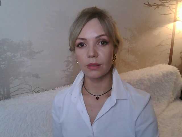 Kissz's BongaCams show and profile