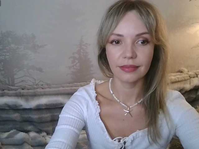 Kissz's BongaCams show and profile