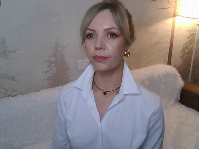 Kissz's BongaCams show and profile