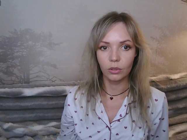 Kissz's BongaCams show and profile