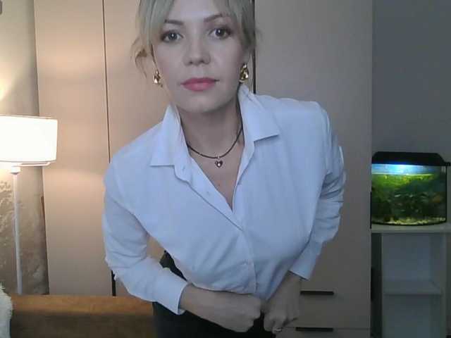 Kissz's BongaCams show and profile