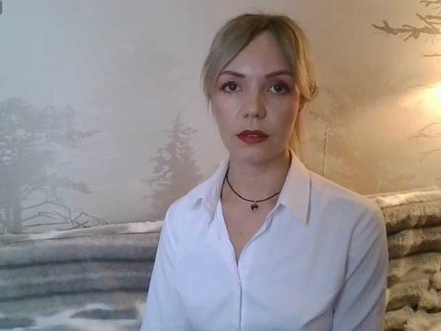 Kissz's BongaCams show and profile