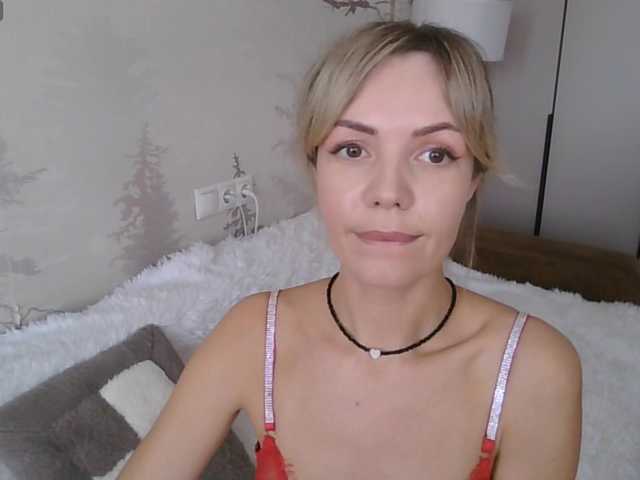 Kissz's BongaCams show and profile