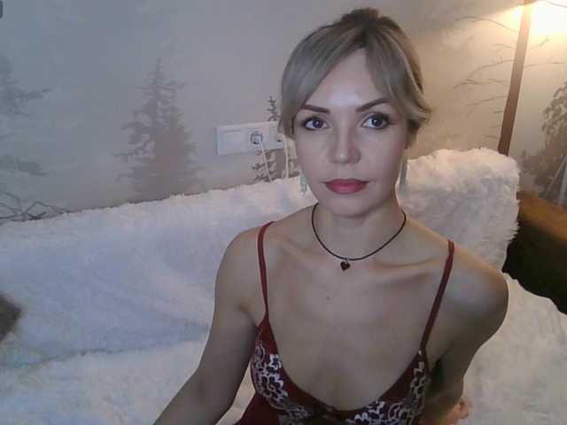 Kissz's BongaCams show and profile