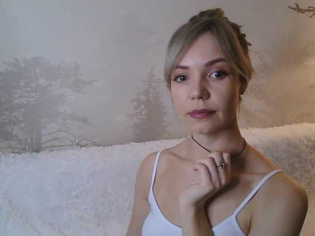 Kissz's BongaCams show and profile