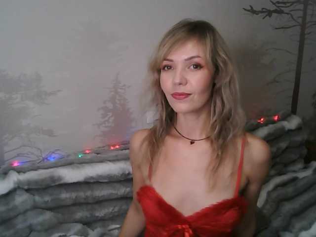 Kissz's BongaCams show and profile