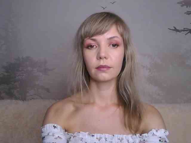 Red_Rose_98 webcam