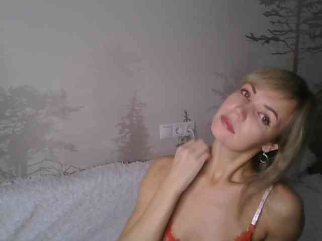 Red_Rose_98 webcam