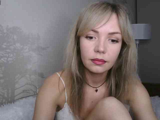 Red_Rose_98 webcam