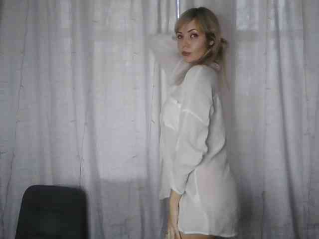 Red_Rose_98 webcam