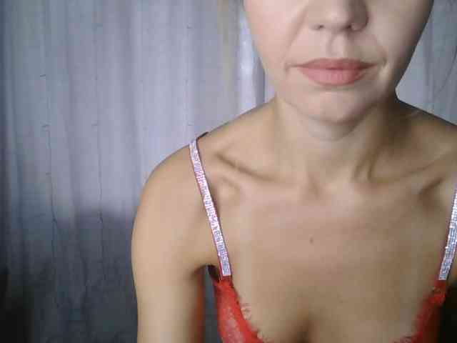 Red_Rose_98 webcam