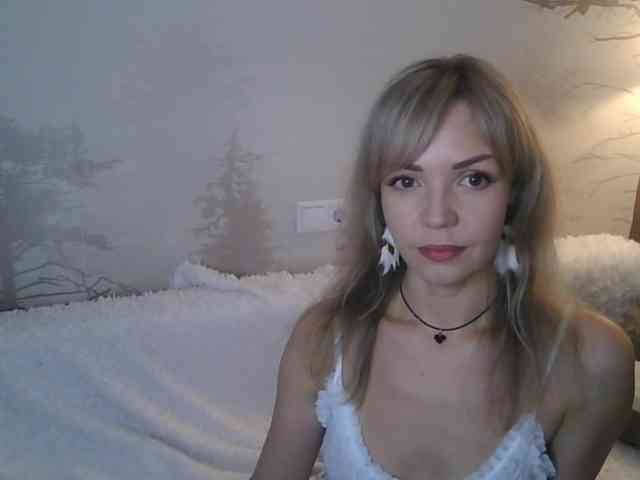 Red_Rose_98 webcam